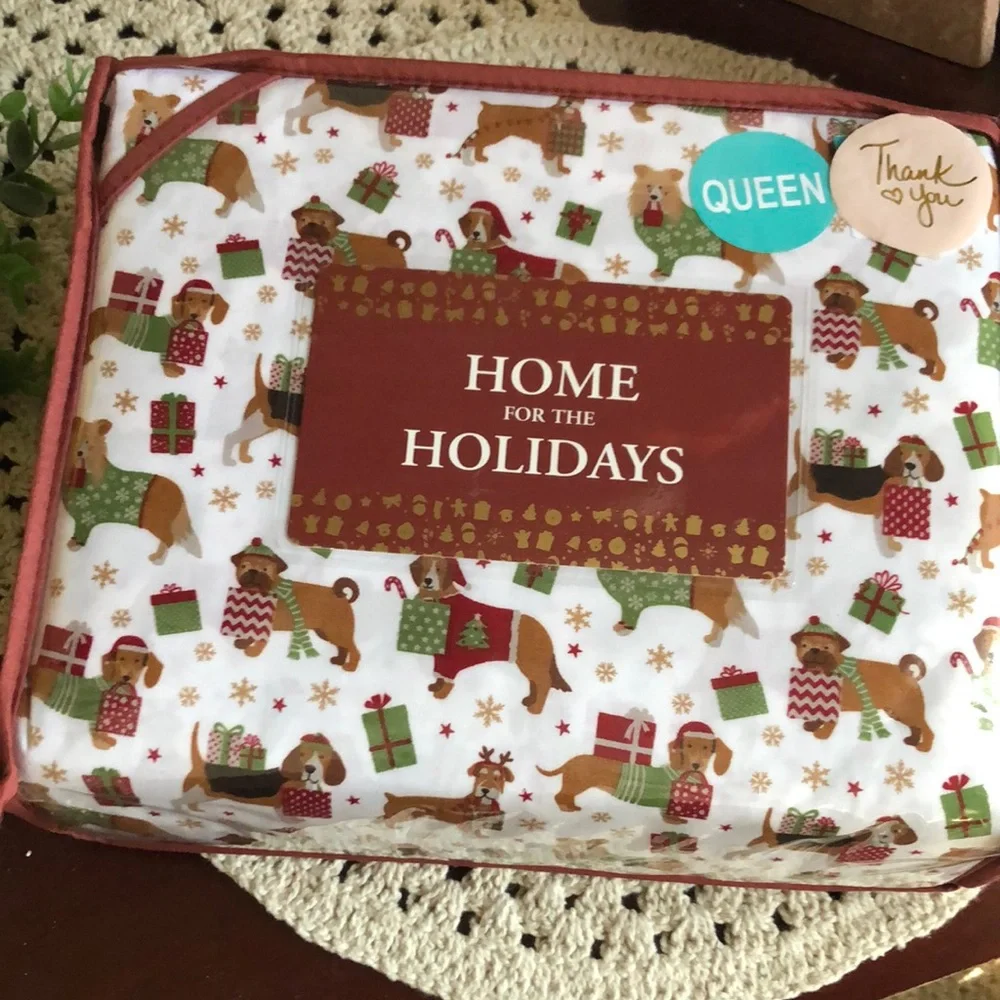 Home for the Holidays Queen Bedding Set - Festive Dog Print